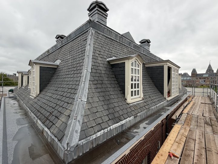 Aansluiting bij de dakkapel